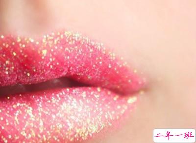 看了想哭的句子:失恋了一次,就好像明白了所有情歌的含义1