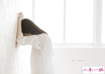 让人落泪的微信心情:我想给你幸福,却走不进你的世界