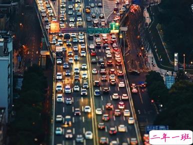 逛夜市的心情说说句子 和集美一起逛夜市的朋友圈说说1