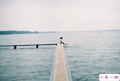 微信朋友圈个性心情短语 2019最新简单有简短的心情说说2