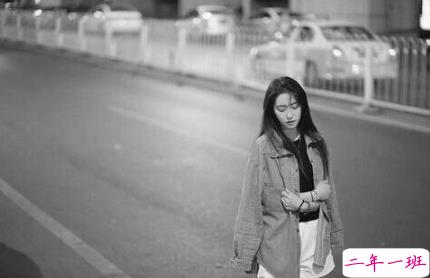 感慨生活的心情说说致自己 最新的心情短语说说看了很心酸1