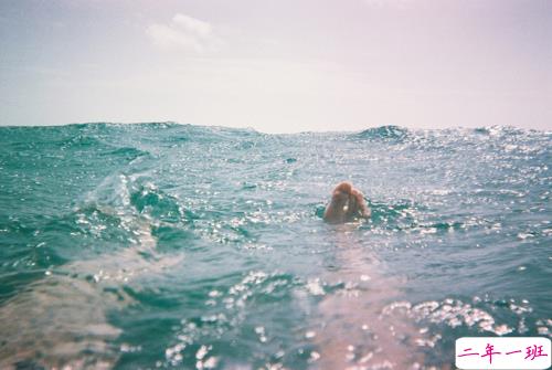 一个人对生活和爱情感到心累的心情说说1