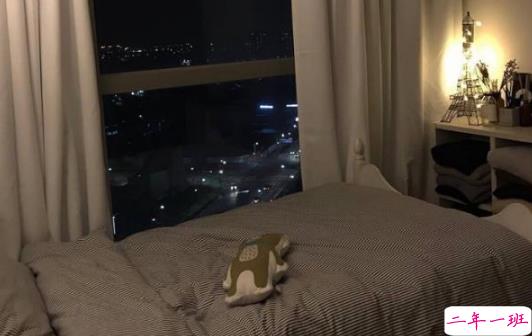 深夜里一个人感到孤独沮丧时发的心情说说2