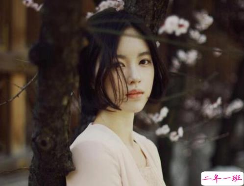 00后女生大爱的唯美文艺心情说说 她走了数千里路为的是死在你梦中1