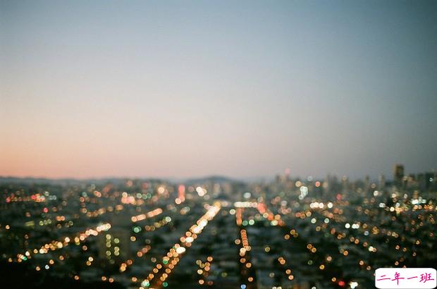 有点悲伤感到心累的说说 我以为我们之间所有的过往只是一场梦1