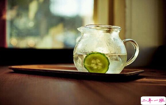 突然之间感到沮丧发的说说 你给的一见钟情终究敌不过日久见人心2