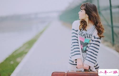 对现实无奈的心情说说:我淋过最大的雨,是你在烈下的不回头3