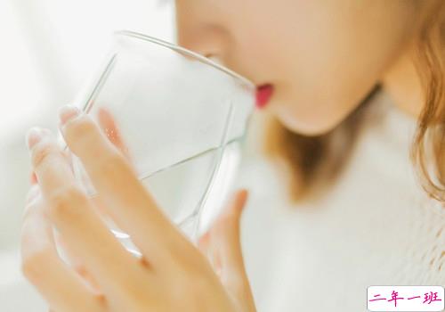 那些年一句歌词打动你:有的人说不出哪里好,却谁都替代不了2