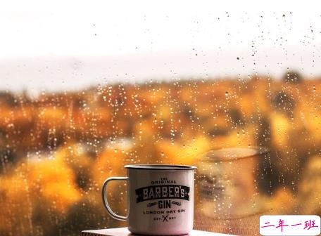 下雨想念一个人的暖心说说 绵绵细雨思念一个人的短句2