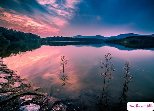 适合发晚霞的朋友圈文案 抖音很火的晚霞句子2