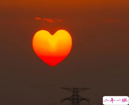 很美又很适合发朋友圈的短句带图片 隐藏野心悄悄发光13