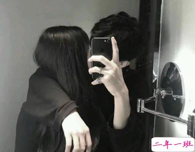 情侣秀恩爱经典短句带图片 爱情语录浪漫暖心12