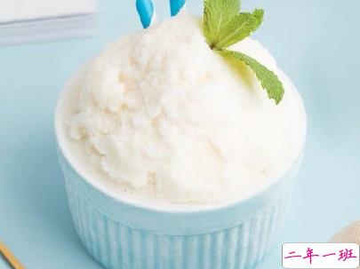 夏天冰淇淋文案配图 吃冰淇淋雪糕的朋友圈说说12