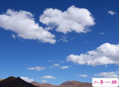 15条浪漫的诗意爱情句子 爱意却是脑海一闪而过的善意11