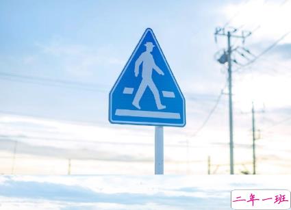 15句惊艳朋友圈的唯美短句 山中若有眠枕的是月8