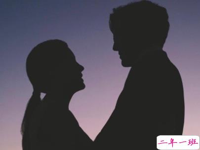 抖音最火虐狗的秀恩爱说说 最新秀恩爱说说短句配图3