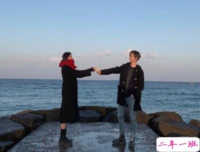 抖音最火虐狗的秀恩爱说说 最新秀恩爱说说短句配图7