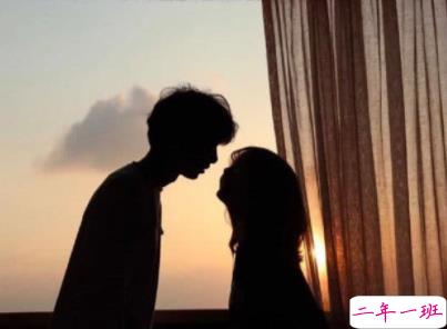 抖音最火虐狗的秀恩爱说说 最新秀恩爱说说短句配图9