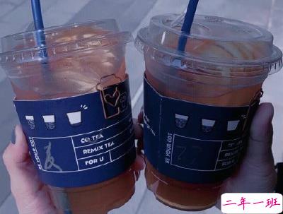 朋友圈晒奶茶的说说 女生奶茶说说带图片4