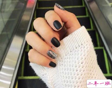 美甲怎么发朋友圈说说 晒美甲的说说简单个性带图片12