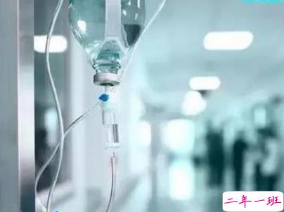 打吊针发朋友圈的说说带图片 打针输液的心情说说配图4