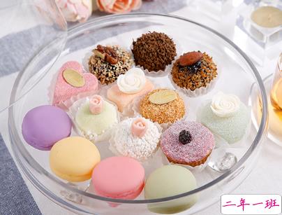 18岁微信生日说说配图 十八岁祝自己生日快乐说说8