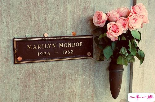 充满少女心的浪漫爱情说说带图片 好听简约有诗意的说说合集2