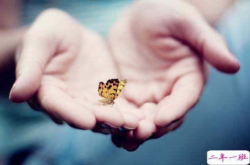 突然很怀念过去的说说内心难受 真的很想很想一个人的说说15