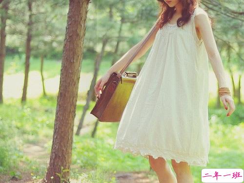 很真实的爱情感悟带图片 深有感触的经典爱情说说配图11