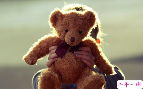 2019微信朋友圈个性说说配图 手机有电钱包有钱比什么都好6