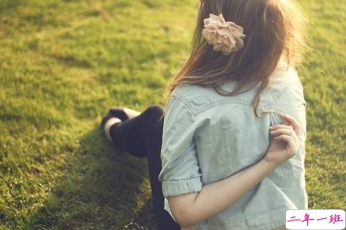 爱情破碎的悲伤说说带图片 让人痛苦的爱情说说配图13