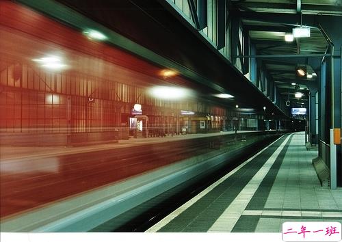 对于感情我认输的说说带图片 心碎难过说说感到撕心裂肺10