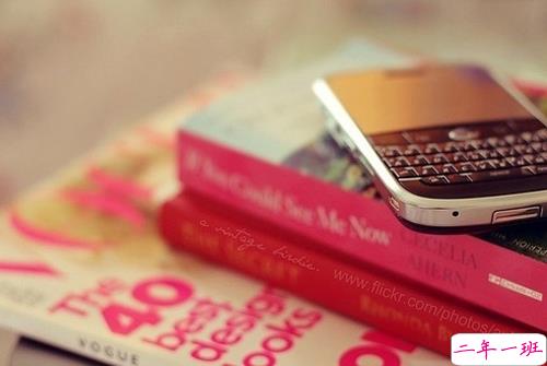 对于感情我认输的说说带图片 心碎难过说说感到撕心裂肺14