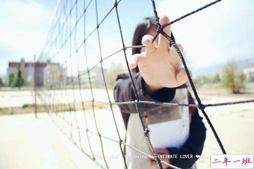 适合朋友圈发自拍的文案 女生发自拍的配文独特有趣8