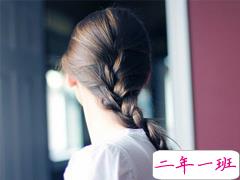 适合朋友圈发自拍的文案 女生发自拍的配文独特有趣