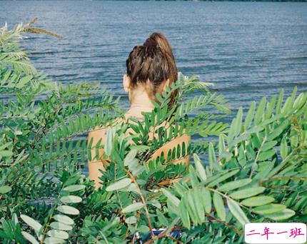 对爱情彻底失望的伤感说说带图片 一个人感到十分心累的伤感说说13