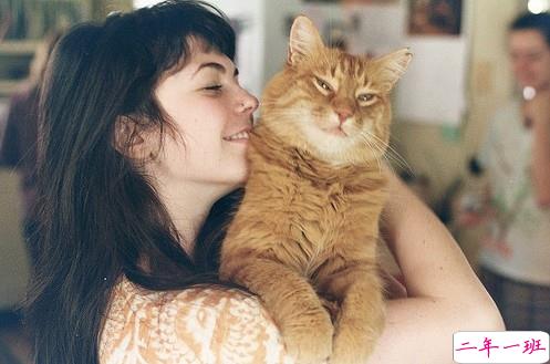 女生个性说说经典霸气带图片 知道自己不讨喜那就乖一点15