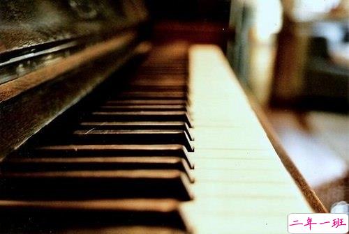 关于爱情每个人都会知道的精辟内涵说说带图片 想与他这样慢慢变老也许这就是爱情吧6