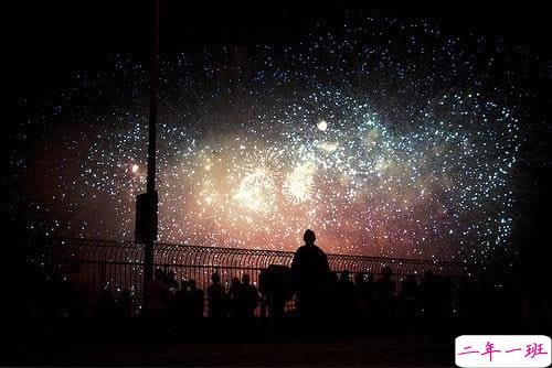 引流潮流的超拽个性说说带图片 男生女生都可用的个性说说配图11