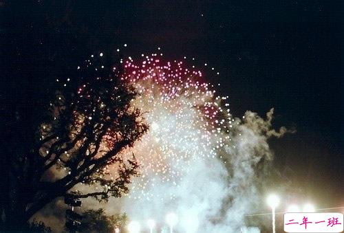 引流潮流的超拽个性说说带图片 男生女生都可用的个性说说配图13