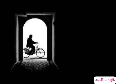 女生现实霸气个性说说配图大全 最新最酷女生个性说说带图片7