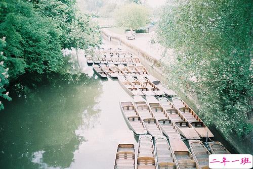 超甜蜜的恋爱中的小情侣适合发的爱情说说带图片 写尽千山落笔是你4