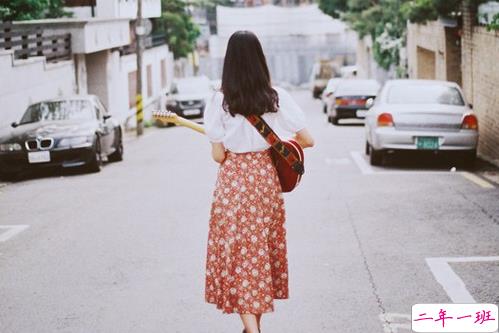 00后喜欢的超拽霸气个性说说带图片201810