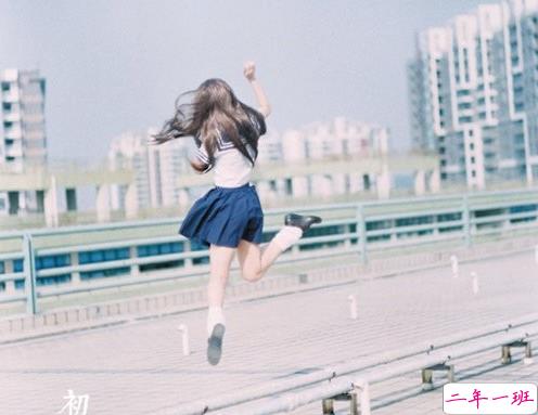 00后喜欢的超拽霸气个性说说带图片201811