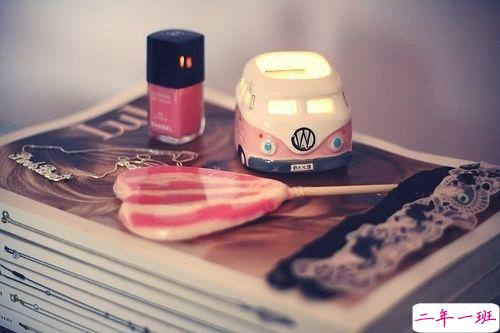 一个人感到孤独寂寞时发的说说带图片 一个人只要学会了回忆就再不会孤独9