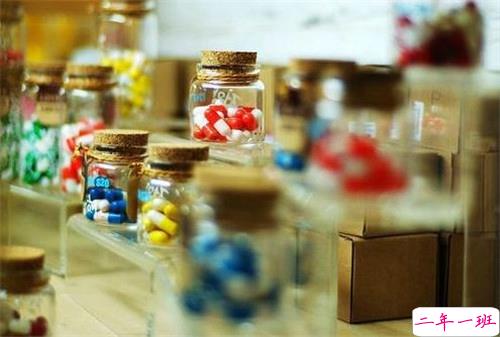 一个人感到孤独寂寞时发的说说带图片 一个人只要学会了回忆就再不会孤独13