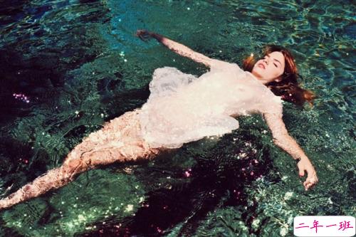 写给爱情的那些经典简单有哲理的句子和图片 嘿你好余生请多多指教5