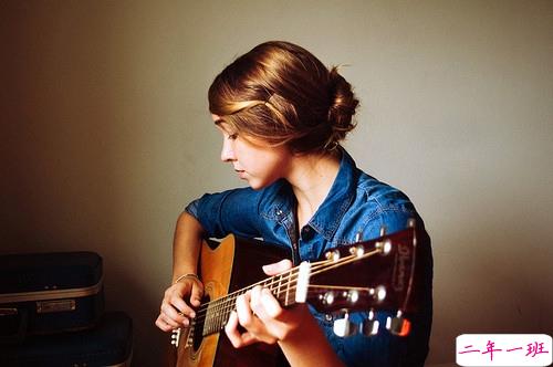 适合恋爱中的甜蜜发的说说带图片 我见过的全部风景都抵不上你一句我想见你6