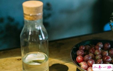 爱情中关于等待的句子和图片 白茶清欢无别事我在等风也等你2