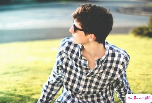 超拽霸气酷炫的00后个性说说带图片 幸好山高水长我还能嚣张11